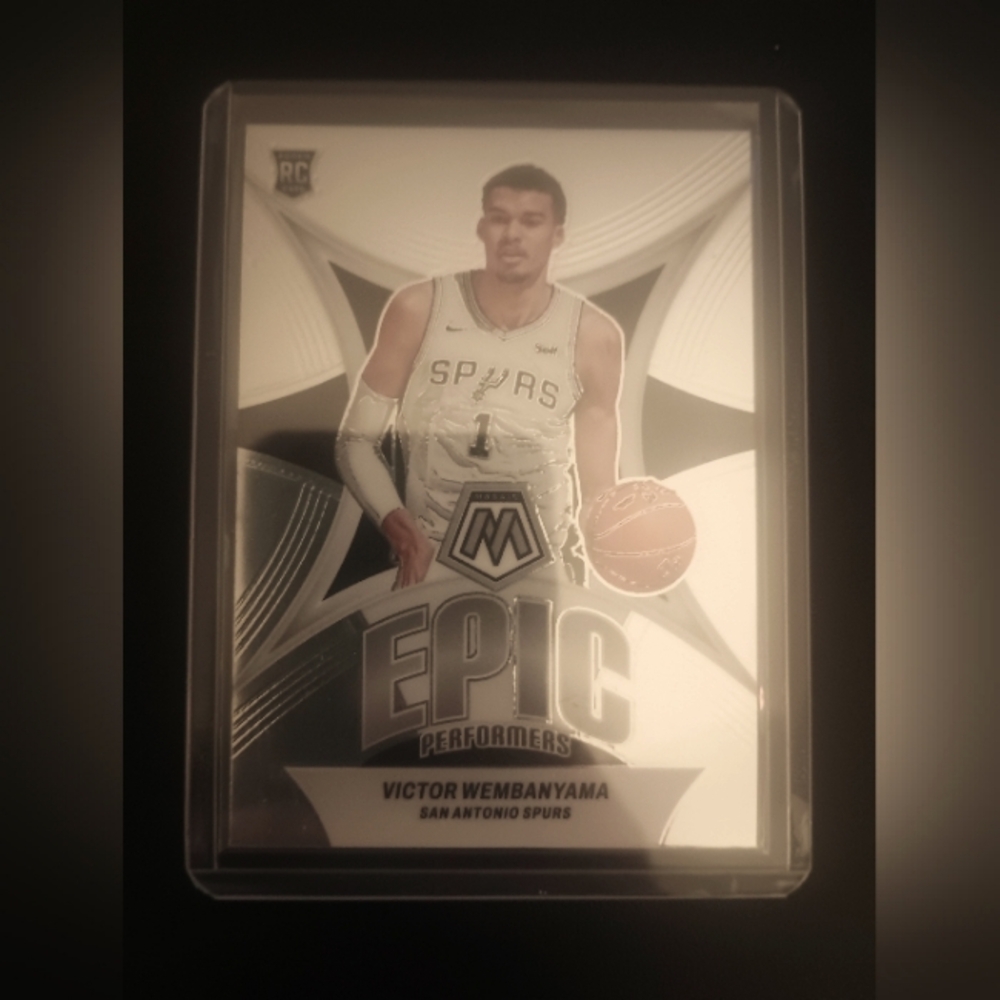 Victor Wembanyama - 2023-24 Panini Mosaic Epic Performers #12 (RC)